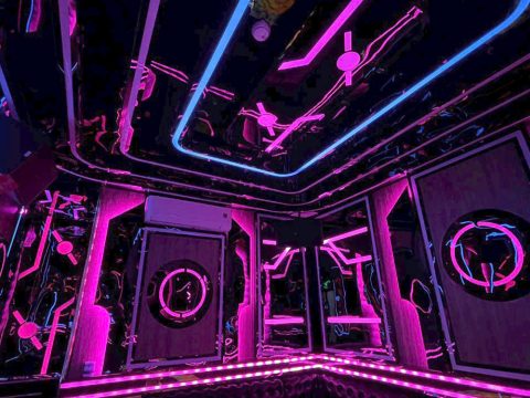 Loa karaoke dùng trong quán kinh doanh – Những tiêu chí cần biết