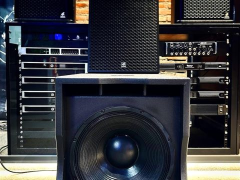 Chi tiết bên trong loa Sub 115BS có gì đặc biệt?