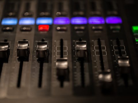 Cách lựa chọn Mixer Analog phù hợp cho dàn âm thanh sân khấu
